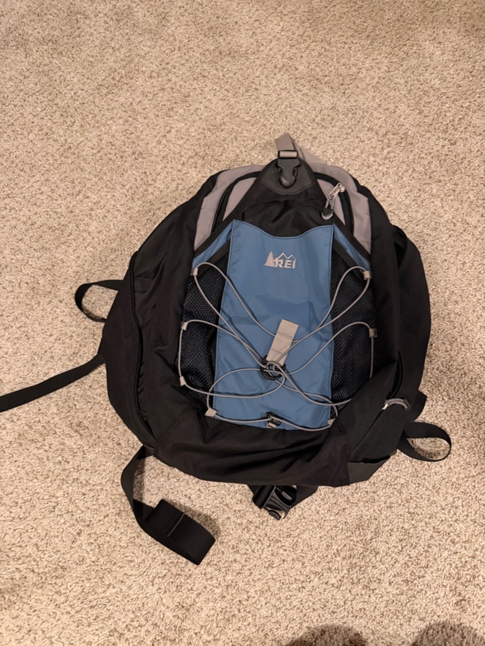 REI Staff Hitch Hiker Backpack Outdoor Camping Lightweight